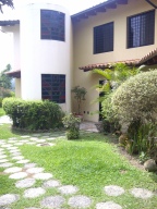 CARMEN ORTEGA Casa Venta Caracas Los Samanes FLEXMLS-12-2415