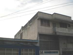 EILEEN CASTILLO Galpon - Deposito En Venta En Maracay - Zona Centro C&oacute;digo FLEX: 12-2521
