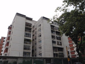 ERNESTO JIMENEZ Apartamento En Venta En Caracas - La Trinidad C&oacute;digo FLEX: 12-2546