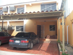 JUSMERI ESPINA Townhouse Venta Ciudad Ojeda Calle Piar FLEXMLS-12-2553
