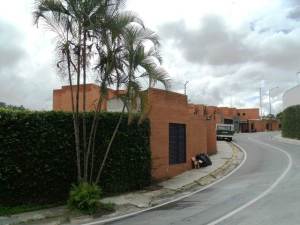 VANESSA GOMES Casa Venta Caracas Lomas de La Trinidad FLEXMLS-12-2593