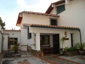 EILEEN CASTILLO Casa En Venta En Maracay - El Castaño C&oacute;digo FLEX: 12-2652
