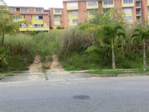 VANESSA GOMES Terreno  Venta Caracas Loma Linda FLEXMLS-12-2623
