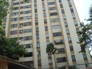 MANUEL ROGELIO PEREZ Apartamento Venta Barquisimeto Parroquia Santa Rosa FLEXMLS-12-2657