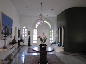 ARIADNA BOUQUETT MORENO Casa Venta Caracas La Lagunita Country Club FLEXMLS-12-2695