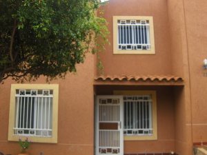 URDANETAYRODRIGUEZ Townhouse Venta Maracaibo Avenida Milagro Norte FLEXMLS-12-2977