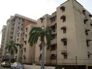 RAPIDOCASA.COM Apartamento Venta Maracay Los Chaguaramos FLEXMLS-12-2816