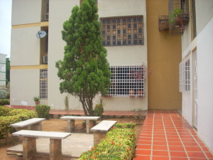 RUTH MARY BARRIOS Apartamento Venta Maracaibo Sabaneta FLEXMLS-12-2976
