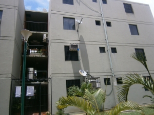 LISETH GONZALEZ Apartamento Venta Municipio Los Guayos Paraparal FLEXMLS-12-3014