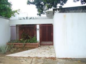 NELSON CASTELLANO CALDERA Casa Venta Maracaibo Cantaclaro FLEXMLS-12-3047
