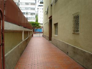 ARIADNA BOUQUETT MORENO Apartamento Venta Caracas Las Acacias FLEXMLS-12-3079