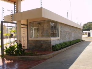 JUSMERI ESPINA Casa Venta Maracaibo Avenida Goajira FLEXMLS-12-3147