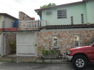 RENT-A-HOUSE ARAGUA Casa En Venta En Maracay - La Morita C&oacute;digo FLEX: 12-3215
