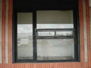URDANETAYRODRIGUEZ Local Comercial En Alquiler En Maracaibo - Circunvalacion Dos