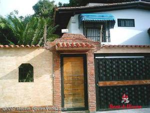 ARIADNA BOUQUETT MORENO Casa Venta Caracas La Lagunita Country Club FLEXMLS-11-2988