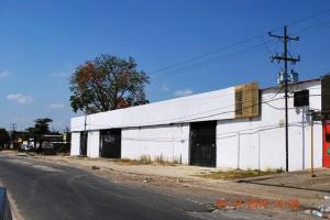 Venta - Comercial En Municipio Libertador - Hacienda el Naipeimage fachada RAH:12-3290