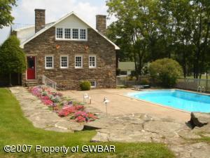 Pool house