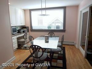 Eat-in area of Kitchen