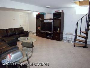 Lower Level Recreation Room