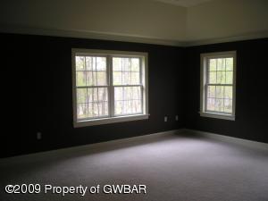 Master Bedroom w/ Tray Ceiling