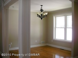 Dining Rm