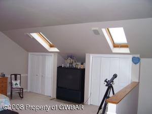 3rd Floor Family Room / Bedroom