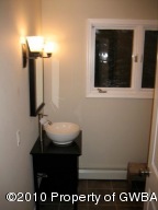 Powder rm / main level